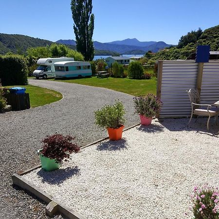 Picton'S Waikawa Bay Holiday Park Exterior photo