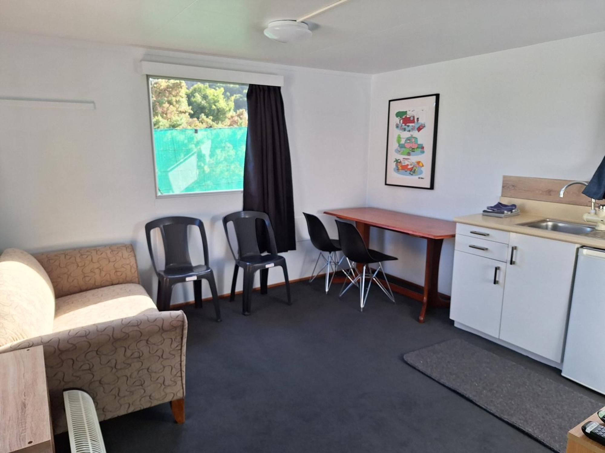 Picton'S Waikawa Bay Holiday Park Exterior photo