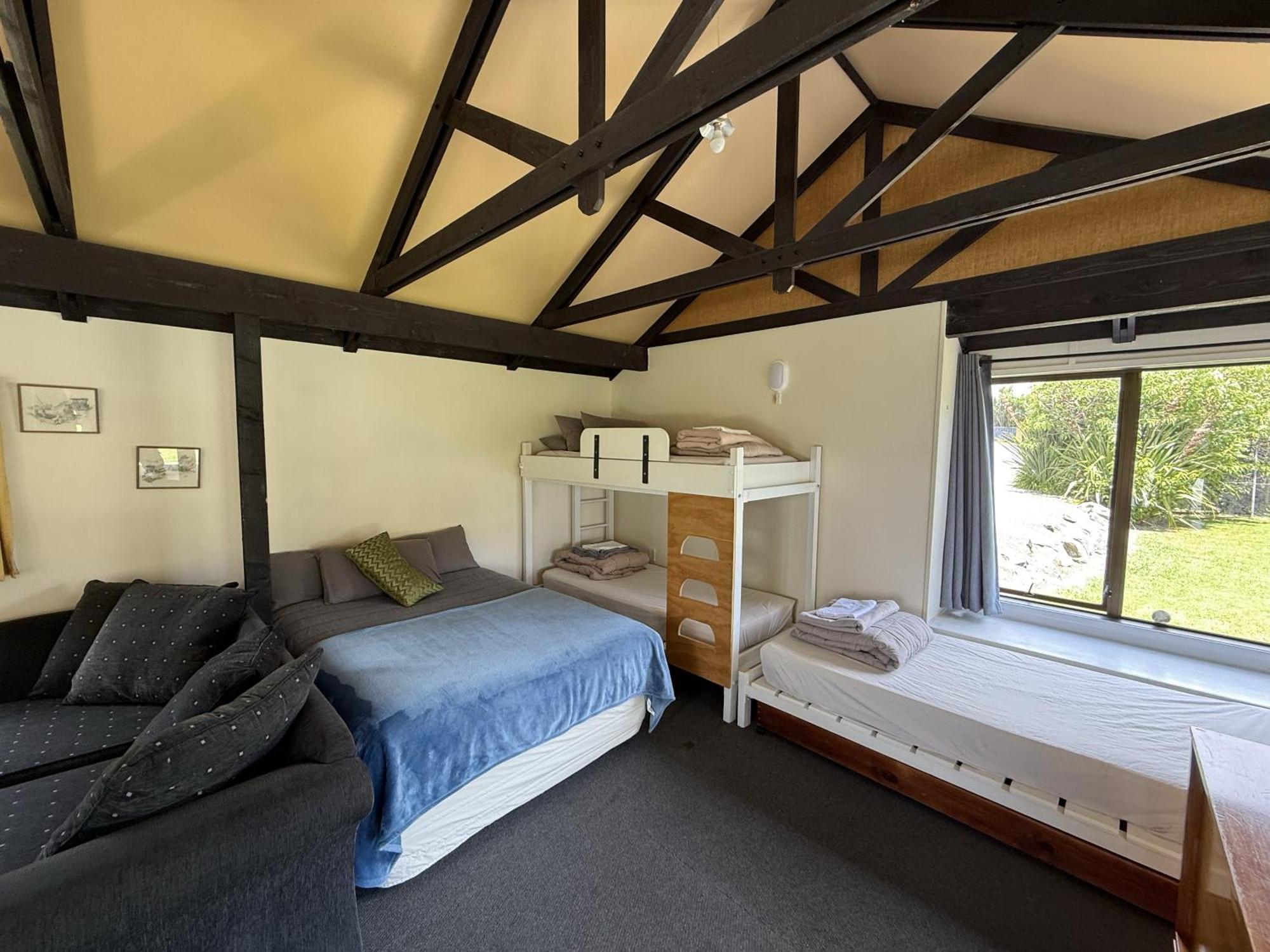 Picton'S Waikawa Bay Holiday Park Exterior photo